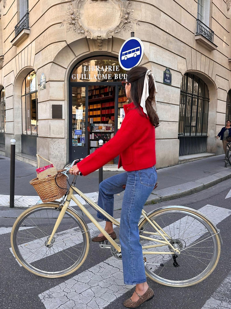 カルロタ・ピタルチ／コンテンツクリエイター, Q. 普段どんなときに自転車を使う？, Q. 自転車に乗る時のファッションは？, Q. 愛用自転車について教えて！, Q. 自転車に乗るようになってライフスタイルはどう変わった？, ローズ・ケリー・ラナリヴェロ／モデル兼陶芸家, Q. 普段どんなときに自転車を使う？, Q. 自転車に乗る時のファッションは？, Q. 愛用自転車について教えて！, Q. 自転車に乗るようになってライフスタイルはどう変わった？, ルビ・ピジョン／アップサイクリング デザイナー、アーティスティック ディレクター, Q. 普段どんなときに自転車を使う？, Q. 自転車に乗る時のファッションは？, Q. 愛用自転車について教えて！, Q. 自転車に乗るようになってライフスタイルはどう変わった？, セルマ・カシ／コンテンツクリエイター, Q. 普段どんなときに自転車を使う？, Q. 自転車に乗る時のファッションは？, Q. 愛用自転車について教えて！, Q. 自転車に乗るようになってライフスタイルはどう変わった？, アリス・メッジュ／アートディレクター、クリエイティブプロデューサー, Q. 普段どんなときに自転車を使う？, Q. 自転車に乗る時のファッションは？, Q. 愛用自転車について教えて！, Q. 自転車に乗るようになってライフスタイルはどう変わった？, クレメンス・ロペス／コンテンツクリエイター, Q. 普段どんなときに自転車を使う？, Q. 自転車に乗る時のファッションは？, Q. 愛用自転車について教えて！, Q. 自転車に乗るようになってライフスタイルはどう変わった？, サラ・アーチャース／キャスティング ディレクター, Q. 普段どんなときに自転車を使う？, Q. 自転車に乗る時のファッションは？, Q. 愛用自転車について教えて！, Q. 自転車に乗るようになってライフスタイルはどう変わった？, ルーシー・ピレス／グラフィックデザイナー, Q. 普段どんなときに自転車を使う？, Q. 自転車に乗る時のファッションは？, Q. 愛用自転車について教えて！, Q. 自転車に乗るようになってライフスタイルはどう変わった？, マリーエル・アオン／コンテンツクリエイター, Q. 普段どんなときに自転車を使う？, Q. 自転車に乗る時のファッションは？, Q. 愛用自転車について教えて！, Q. 自転車に乗るようになってライフスタイルはどう変わった？