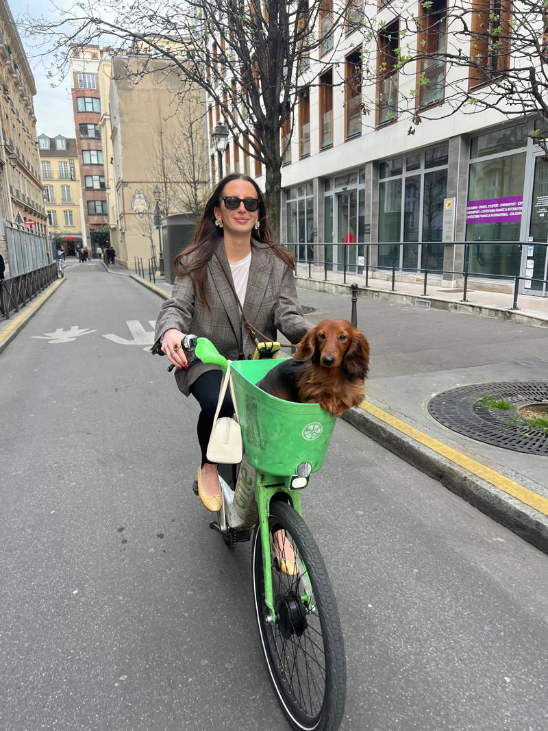 カルロタ・ピタルチ／コンテンツクリエイター, Q. 普段どんなときに自転車を使う？, Q. 自転車に乗る時のファッションは？, Q. 愛用自転車について教えて！, Q. 自転車に乗るようになってライフスタイルはどう変わった？, ローズ・ケリー・ラナリヴェロ／モデル兼陶芸家, Q. 普段どんなときに自転車を使う？, Q. 自転車に乗る時のファッションは？, Q. 愛用自転車について教えて！, Q. 自転車に乗るようになってライフスタイルはどう変わった？, ルビ・ピジョン／アップサイクリング デザイナー、アーティスティック ディレクター, Q. 普段どんなときに自転車を使う？, Q. 自転車に乗る時のファッションは？, Q. 愛用自転車について教えて！, Q. 自転車に乗るようになってライフスタイルはどう変わった？, セルマ・カシ／コンテンツクリエイター, Q. 普段どんなときに自転車を使う？, Q. 自転車に乗る時のファッションは？, Q. 愛用自転車について教えて！, Q. 自転車に乗るようになってライフスタイルはどう変わった？, アリス・メッジュ／アートディレクター、クリエイティブプロデューサー, Q. 普段どんなときに自転車を使う？, Q. 自転車に乗る時のファッションは？, Q. 愛用自転車について教えて！, Q. 自転車に乗るようになってライフスタイルはどう変わった？, クレメンス・ロペス／コンテンツクリエイター, Q. 普段どんなときに自転車を使う？, Q. 自転車に乗る時のファッションは？, Q. 愛用自転車について教えて！, Q. 自転車に乗るようになってライフスタイルはどう変わった？, サラ・アーチャース／キャスティング ディレクター, Q. 普段どんなときに自転車を使う？, Q. 自転車に乗る時のファッションは？, Q. 愛用自転車について教えて！, Q. 自転車に乗るようになってライフスタイルはどう変わった？, ルーシー・ピレス／グラフィックデザイナー, Q. 普段どんなときに自転車を使う？, Q. 自転車に乗る時のファッションは？, Q. 愛用自転車について教えて！, Q. 自転車に乗るようになってライフスタイルはどう変わった？, マリーエル・アオン／コンテンツクリエイター, Q. 普段どんなときに自転車を使う？, Q. 自転車に乗る時のファッションは？, Q. 愛用自転車について教えて！, Q. 自転車に乗るようになってライフスタイルはどう変わった？