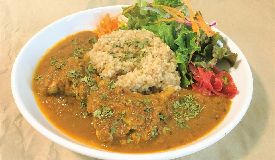 chang-PLANT“オープン20年の「バイクのあるカレー屋」”, あそら食堂“ヘルシーなメニューが並ぶ朝練ライダー人気のカフェ”, カツカレー専門店Bath“内牧温泉でいただく本格カツカレー！”, 山水亭“ライダーに愛される産山村の絶品料理”