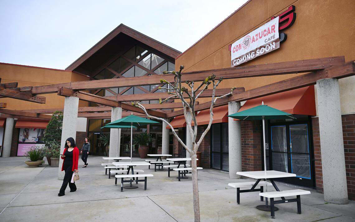 Aliberto’s Mexican Food, Chicomostock, Con Azucar Cafe, Papi’s Mex Grill, Tacos El Cabezon, Tacos El Franc, Taqueria Yarelis
