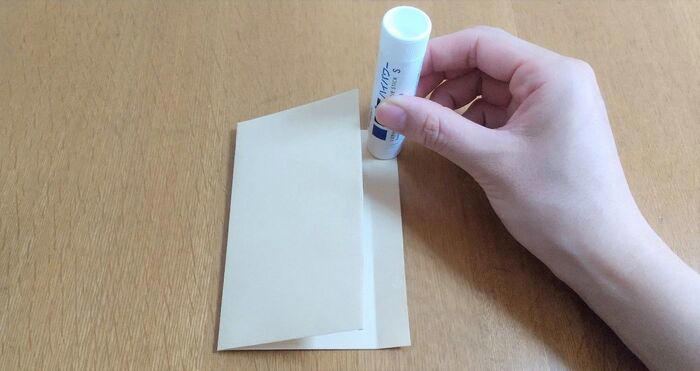 再利用方法その①ゴミ入れに使う, 再利用方法その②お金の管理に使う, 再利用方法その③メモ帳にする, 再利用方法その④本のしおりに, 再利用方法その⑤ポチ袋にリメイク