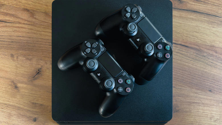 1. Streaming sticks, 2. Sync boxes, 3. DVD and Blu-ray players, 4. Gaming consoles, 5. HDMI switch