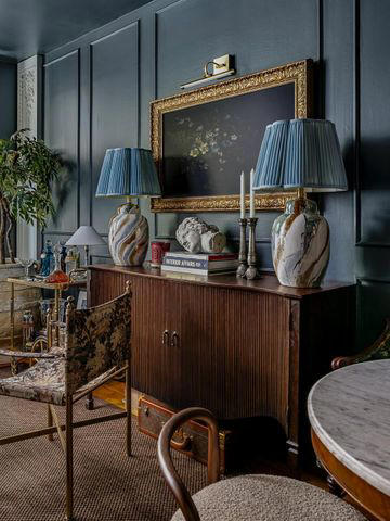Pair Vintage Lamps with Contemporary Shades, Vary Your Art, Mix Old and New Books and Accessories, Pair an Older Table with Modern Seating (or Vice Versa)