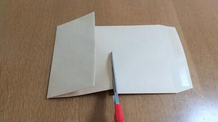 再利用方法その①ゴミ入れに使う, 再利用方法その②お金の管理に使う, 再利用方法その③メモ帳にする, 再利用方法その④本のしおりに, 再利用方法その⑤ポチ袋にリメイク