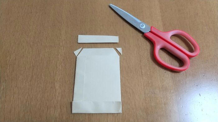 再利用方法その①ゴミ入れに使う, 再利用方法その②お金の管理に使う, 再利用方法その③メモ帳にする, 再利用方法その④本のしおりに, 再利用方法その⑤ポチ袋にリメイク