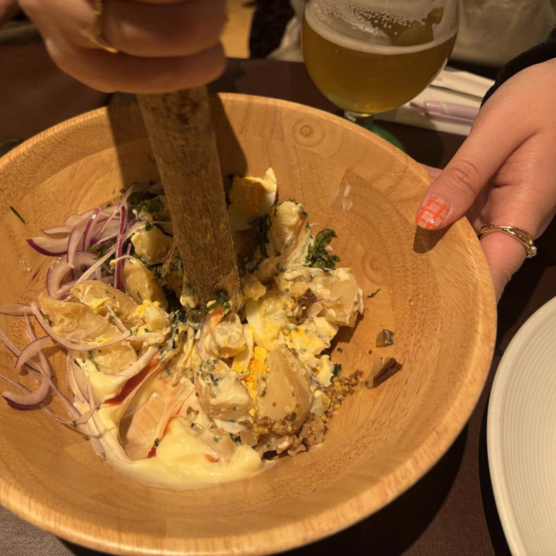 お酒好きは絶対行って！おすすめ居酒屋2傑, ①横浜ビール本店「UMAYA」, ②和食居酒屋「横濱すきずき」, 夜景を眺めながらのんびりステイ