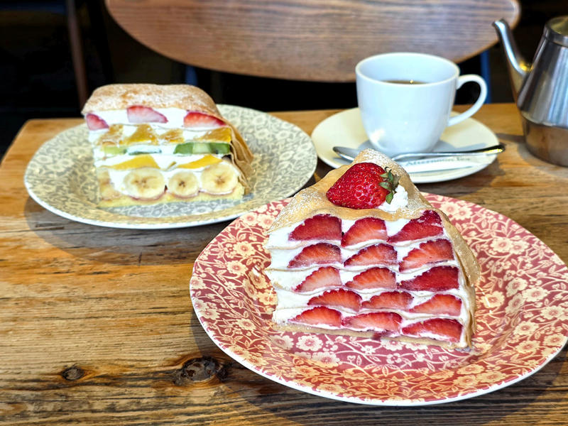 毎日お店で手作りのミルクレープが大人気『Afternoon Tea LOVE&amp;TABLE』, コミュニティスペースの常設フードトラック『BRISKSTAND OMOTESANDO』 , 外苑のいちょう並木に面した人気のお店『KIHACHI青山本店』, 『KIHACHI青山本店』店舗詳細, パリの老舗サロン・ド・テおなじみのモンブラン『アンジェリーナ』, 『アンジェリーナ』 店舗詳細