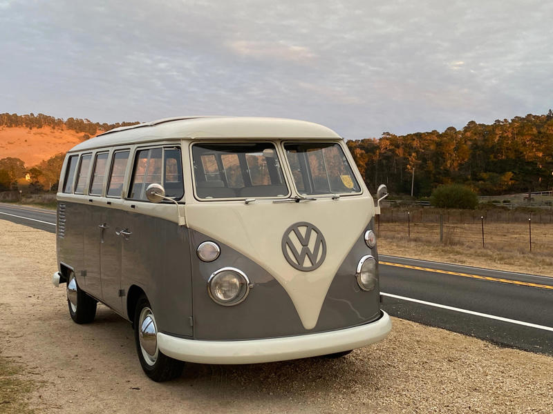 The question that should have gone to Chris Farley, Farley's love of VW buses, Race car conversations, Farley's guests' advice on doing a better job