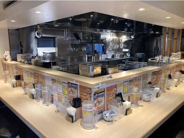 【新小岩】銘柄鶏と魚介で濃厚仕上げ。完成度の高いつけ麺の人気店「麺屋一燈」の総本山, 【秋葉原】創業100年越え！ラーメン激戦区・秋葉原で長年愛される名店「味の萬楽」, 【四ツ谷】四ツ谷を歩いた名屋台の味を継承する「徒歩徒歩亭」。名物「雲呑麺」や新作・朝麺に注目！, 【吉祥寺】人気爆発の“おうち麻辣燙”がまさかの実店舗化！具材や麺、辛さまでカスタマイズして“my麻辣燙”を楽しもう「iSDG 麻辣燙 吉祥寺店」, 【三鷹】“鬼”濃いガッツリ麺でスタミナチャージ！「元祖スタミナ満点らーめん すず鬼」