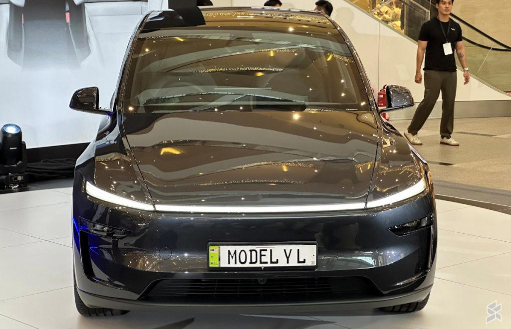 Tesla Model Y L Malaysia Pricing, Tesla Model Y L Malaysia Customisable Options, Tesla Model Y L Quick Specs, Tesla Model Y L Malaysia Image Gallery