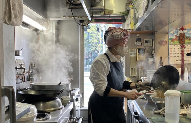 【新小岩】銘柄鶏と魚介で濃厚仕上げ。完成度の高いつけ麺の人気店「麺屋一燈」の総本山, 【秋葉原】創業100年越え！ラーメン激戦区・秋葉原で長年愛される名店「味の萬楽」, 【四ツ谷】四ツ谷を歩いた名屋台の味を継承する「徒歩徒歩亭」。名物「雲呑麺」や新作・朝麺に注目！, 【吉祥寺】人気爆発の“おうち麻辣燙”がまさかの実店舗化！具材や麺、辛さまでカスタマイズして“my麻辣燙”を楽しもう「iSDG 麻辣燙 吉祥寺店」, 【三鷹】“鬼”濃いガッツリ麺でスタミナチャージ！「元祖スタミナ満点らーめん すず鬼」