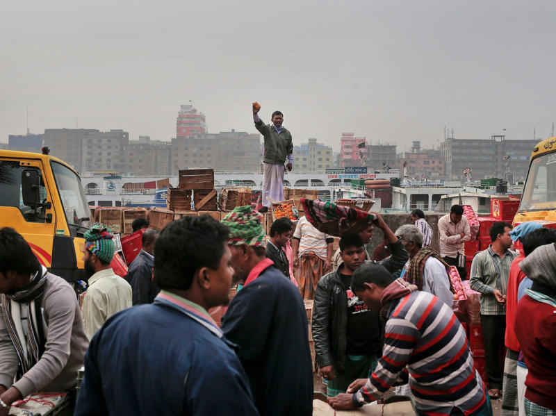 9. The average height in Bangladesh is 5 feet 1.92 inches (157.29 cm). 25. The average height in Sri Lanka is 5 feet 3.04 inches (160.12 cm)., 24. The average height in Honduras is 5 feet 3.03 inches (160.11 cm)., 23. The average height in Liberia is 5 feet 2.85 inches (159.66 cm)., 22. The average height in Myanmar is 5 feet 2.8 inches (159.52 cm)., 21. The average height in Brunei is 5 feet 2.79 inches (159.49 cm)., 20. The average height in Bhutan is 5 feet 2.77 inches (159.46 cm)., 19. The average height in Mozambique is 5 feet 2.74 inches (159.37 cm)., 18. The average height in Solomon Islands is 5 feet 2.7 inches (159.3 cm)., 17. The average height in Papua New Guinea is 5 feet 2.68 inches (159.21 cm)., 16. The average height in Peru is 5 feet 2.63 inches (159.08 cm)., 15. The average height in Vietnam is 5 feet 2.6 inches (159.01 cm)., 14. The average height in India is 5 feet 2.5 inches (158.76 cm)., 13. The average height in Rwanda is 5 feet 2.49 inches (158.73 cm)., 12. The average height in Malawi is 5 feet 2.32 inches (158.31 cm)., 11. The average height in Indonesia is 5 feet 2.27 inches (158.17 cm)., 10. The average height in Cambodia is 5 feet 2.24 inches (158.11 cm)., 9. The average height in Bangladesh is 5 feet 1.92 inches (157.29 cm)., 8. The average height in the Marshall Islands is 5 feet 1.83 inches (157.05 cm)., 7. The average height in Yemen is 5 feet 1.78 inches (156.92 cm)., 6. The average height in Nepal is 5 feet 1.64 inches (156.58 cm)., 5. The average height in the Philippines is 5 feet 1.57 inches (156.41 cm)., 4. The average height in Guatemala is 5 feet 1.57 inches (156.39 cm)., 3. The average height in Madagascar is 5 feet 1.56 inches (156.36 cm)., 2. The average height in Laos is 5 feet 1.37 inches (155.89 cm)., 1. The average height in Timor-Leste is 5 feet 1.28 inches (155.47 cm).