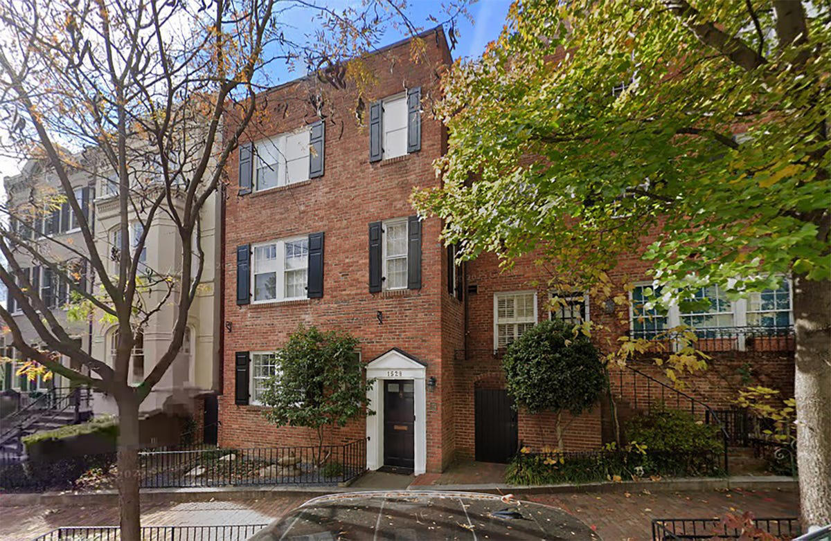 Hyannis Port, MA, Brookline, MA, A Second Brookline, MA Home, Riverdale, NY, Bronxville, NY, Dorchester House, Washington, D.C., Beacon Hill, MA, First Georgetown, Washington, D.C. Home, 3321 Dent Place NW, Washington, D.C., Hickory Hill, VA, 1811 Marbury House, Washington, D.C., Glen Ora, Middleburg, VA, Wexford Ranch, Middleburg, VA, Carlyle Penthouse, NYC