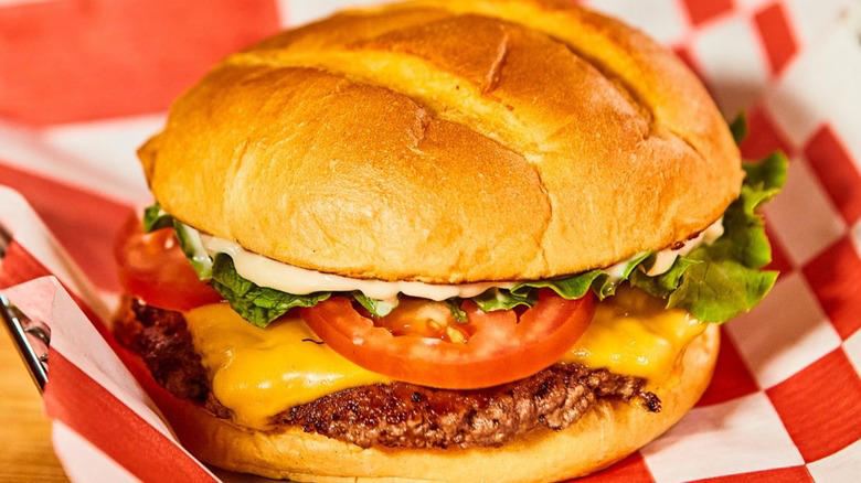 Five Guys, Whataburger, Burger King, Bareburger, Smashburger, Jack in the Box, McDonald's, Shake Shack, Hardee's/Carl's Jr., Methodology