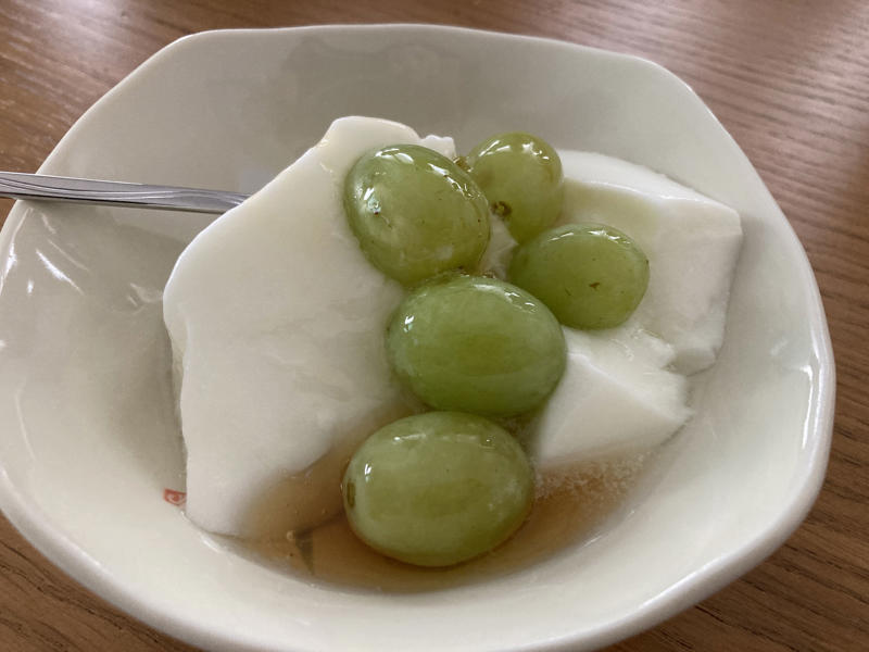 見た目や大きさは？, 気になるお味は？, メリット・デメリット, おすすめの食べ方, こんな人におすすめ, 見かけたらラッキー！コットンキャンディグレープ