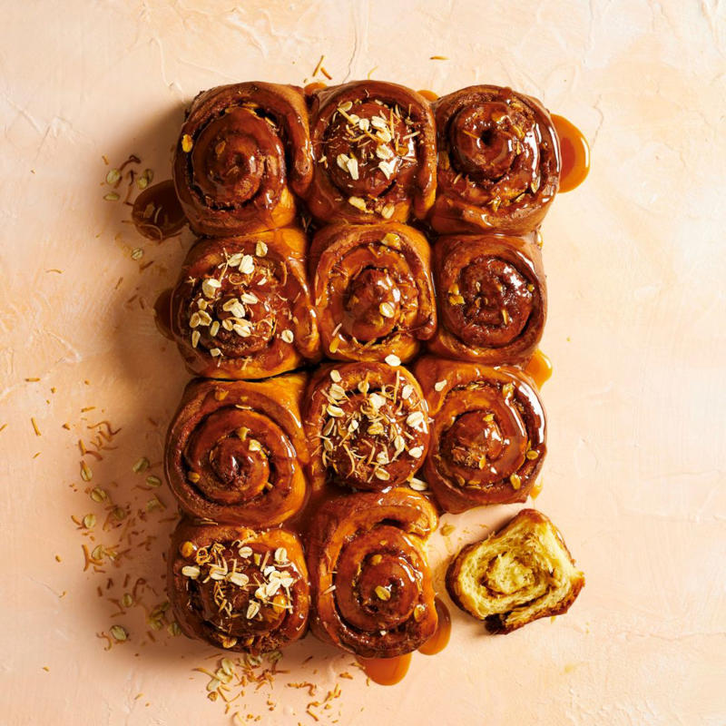 Ingredients, How to store the cake, Anzac cake icing tip, More Anzac biscuit-inspired bakes