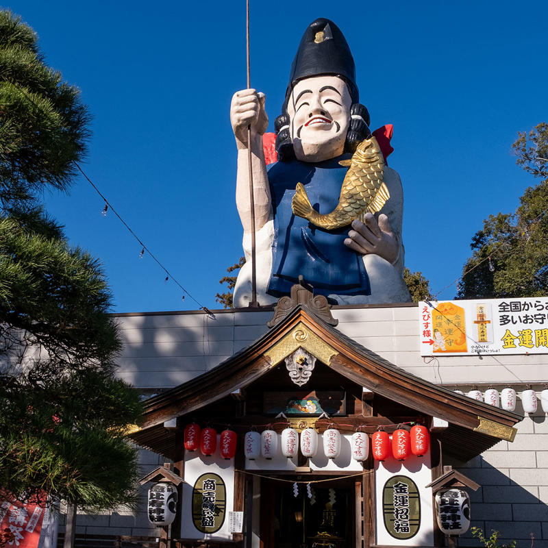 手紡ぎ・手織りならではの風合いに心和む『真岡木綿会館』, 日本一のいちごのまち, 「いちご王国栃木の首都もおか」を宣言, 日本の都市公園100選「井頭（いがしら）公園」, ご当地グルメへの心意気が伝わる珍メニューを提供『文珍楼（ぶんちんろう）』, 落ち着いた空間でゆったり過ごせる『喫茶ロクガツ』, 県有形文化財指定の歴史的建造物『岡部記念館 金鈴（きんれい）荘』, 石蔵が立ち並ぶ観光文化の拠点『久保記念観光文化交流館』, 珈琲スタンドを併設した登山道具のアトリエ兼店舗『NRUC NEST（ヌルクネスト）』, 懐かしき蒸気機関車やレトロな客車を展示『SLキューロク館』, 職人の遊び心から生まれた上生菓子『御菓子司 紅谷三宅（べにやみやけ）』, スイーツやドリンク、市内循環バスのデザインまで「いちご」, 真岡でしか出合えない魅惑のスポットを探訪, 【耳よりTOPIC】日本一の高さを誇るえびす様に感服