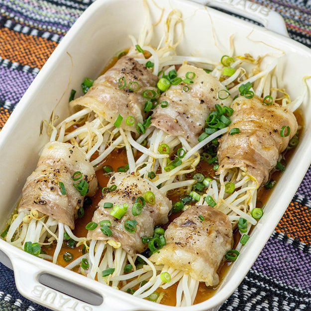 【もやしの一番おいしい食べ方かもしれん】肉で巻いてレンジで5分！コスパ最強のおかずレシピ, もやしのカリもち焼き, 【もやし1袋が消える】外カリッ中もちっ！これ知ってるだけでだいぶ節約「もやし焼き」レシピ, もやしとチーズのカレー玉焼き, 【もやし1袋で満足】炒めるだけじゃない。フライパン1つで作るカレー×チーズの簡単おかず, もやしとウインナーのバターしょうゆ炒め, 【給料日前の救世主】もやし1袋をペロリ！バター×にんにくが香る「もやしとウインナーのバターしょうゆ炒め」レシピ