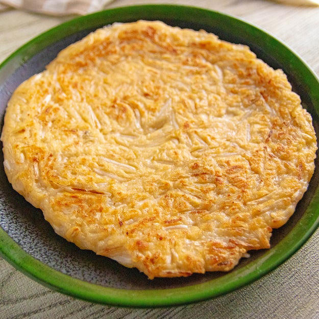【もやしの一番おいしい食べ方かもしれん】肉で巻いてレンジで5分！コスパ最強のおかずレシピ, もやしのカリもち焼き, 【もやし1袋が消える】外カリッ中もちっ！これ知ってるだけでだいぶ節約「もやし焼き」レシピ, もやしとチーズのカレー玉焼き, 【もやし1袋で満足】炒めるだけじゃない。フライパン1つで作るカレー×チーズの簡単おかず, もやしとウインナーのバターしょうゆ炒め, 【給料日前の救世主】もやし1袋をペロリ！バター×にんにくが香る「もやしとウインナーのバターしょうゆ炒め」レシピ