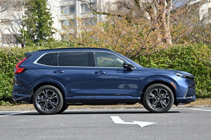 「SUV」であることを言い訳にしない, ホンダの国内SUVで最大のボディ、やっぱりデカい?, ロックアップLow付き4WDの走りは?, 【フォトギャラリー】ホンダ「CR-V」