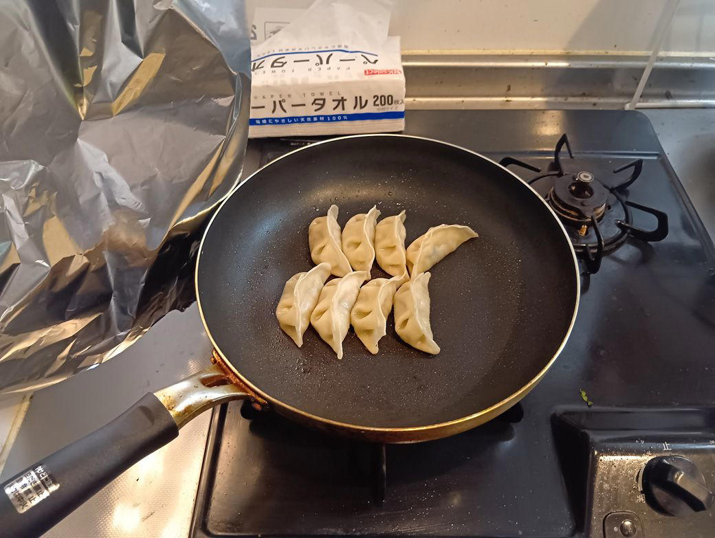 トップバリュの低価格食品「ベストプライス」を徹底検証！, ☆1.3の餃子を食べた、筆者の素直な感想, パックご飯、格安ビール＆発泡酒の“意外な実力”, バーリアルの進化から、餃子の進化も期待した夜