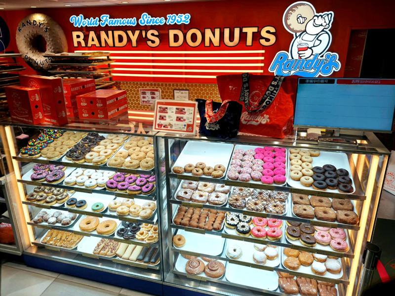 ロサンゼルス発のドーナツ専門店『ランディーズドーナツ』, 『ランディーズドーナツ』店舗詳細, あんバタースイーツ専門店『岡田謹製 あんバタ屋』, 『岡田謹製 あんバタ屋』店舗詳細, 店内で焼き上げるスコーン専門店『BAKERS gonna BAKE』, 横浜発のチョコレート専門店『VANILLABEANS THE ROASTERY TOKYO』