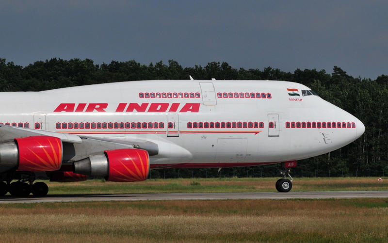 Cathay Pacific’s ‘Lettuce Leaf Sandwich’, Lufthansa’s Lockheed Super Star, Air India’s Flying Palace, British Airways’ Landor, Gulf Air’s Golden Falcon, Air Force One’s Loewy livery