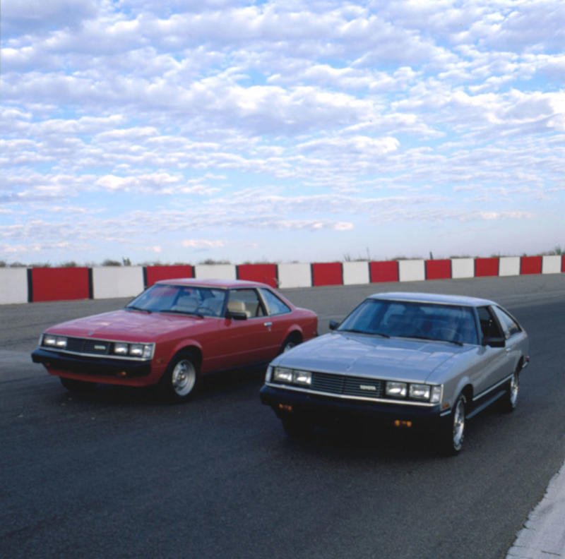 1. Toyota 22R-E (2.4L I4), 2. Toyota 1UZ-FE (4.0L V8), 3. Toyota 2JZ-GE (3.0L I6), 4. Toyota 1GR-FE (4.0L V6), 5. Toyota 2AR-FE (2.5L I4)