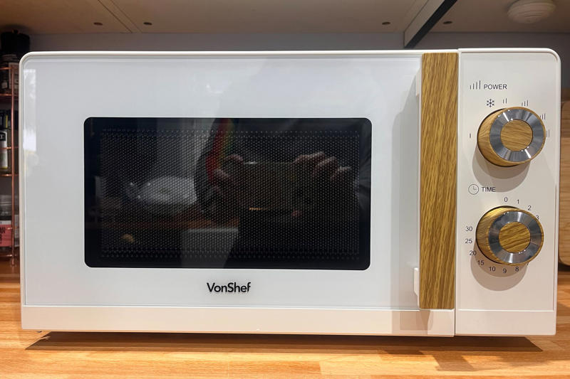 The best microwaves for 2026 are:, How I tested , Samsung solo microwave, Salter Toronto microwave, Panasonic 4-in-1 air fry combi microwave oven, Salter duowave air fryer EK5817 combination microwave, LG neochef MH6565CPS compact microwave with grill, Morphy Richards cassini 20L 800W digital microwave, Swan nordic microwave, Vonshef fika microwave, Your questions about microwaves answered, What is the best microwave?, How I tested microwaves, How to clean a microwave , Do microwaves kill bacteria?, Why you can trust IndyBest reviews