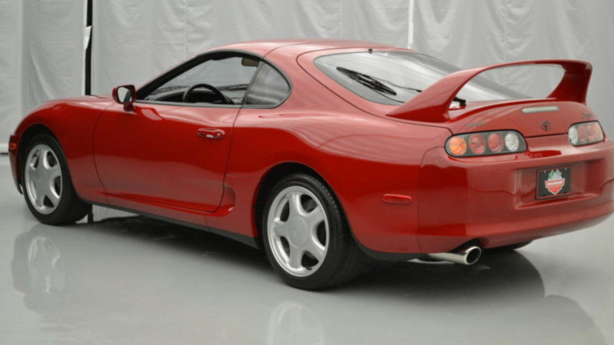 1. Toyota 22R-E (2.4L I4), 2. Toyota 1UZ-FE (4.0L V8), 3. Toyota 2JZ-GE (3.0L I6), 4. Toyota 1GR-FE (4.0L V6), 5. Toyota 2AR-FE (2.5L I4)