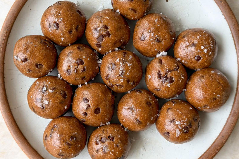Making My Chocolate Chip Cookie Dough Energy Bites, Easy Swaps, Let’s Talk Macros, How To Make My 5-Ingredient Chocolate Chip Cookie Dough Energy Bites, More High-Protein Snacks