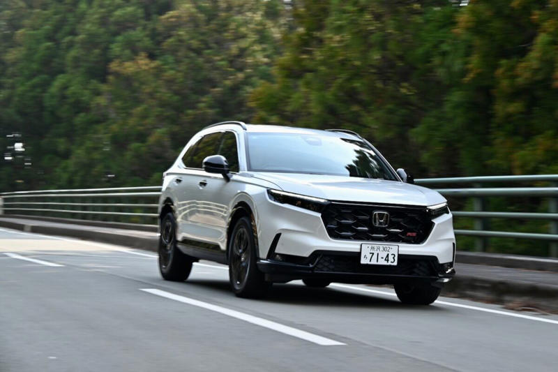 CR-V日本復活の理由, CR-Vの販売状況は?, サイズとデザインについて, CR-V導入の狙いは?, CR-Vの技術面を聞く