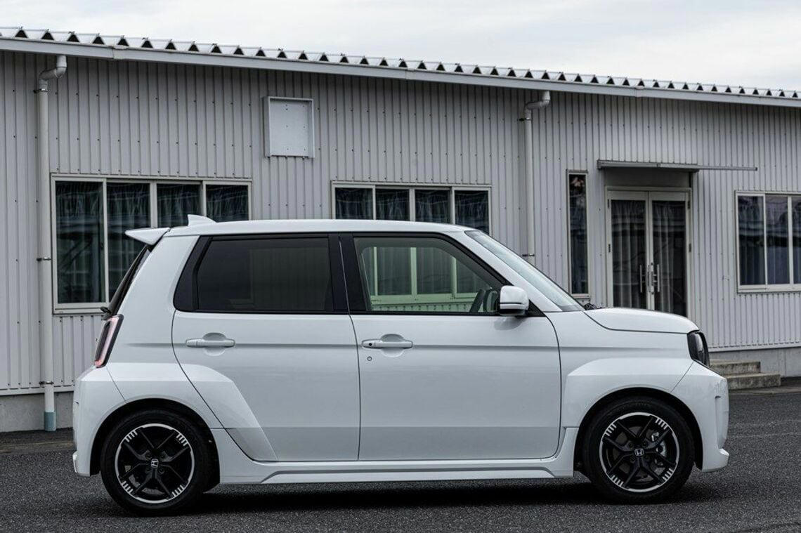 このタイミングでホンダがEVを発表した理由, ブリスターフェンダー採用の“やんちゃ”なスタイル, シティ・ターボⅡを想起させるインテリア, NORMALモードの走行性能, Super-ONEで追加されたBOOSTモード, 低重心化により安定感が増したハンドリング, ワクワクが詰まった新EVカテゴリーに期待
