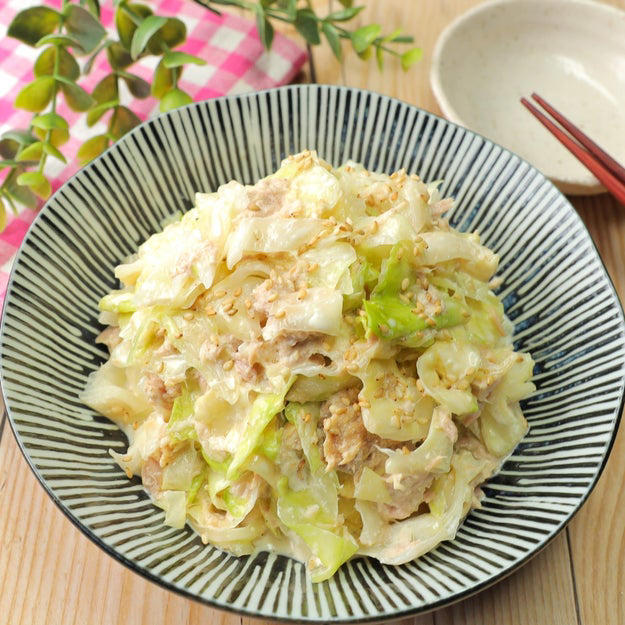キャベツときゅうりのゆずコショウマヨ和え, マジでウマい「キャベツ」の食べ方！作り置きしたいのにもうない（泣）火を使わない爆速キャベツサラダレシピ, キャベツとツナのポン酢ナムル, 【キャベツ1玉なんて余裕でペロリ】塩昆布と桜エビで止まらない！キャベツの簡単ナムルレシピ, キャベツとゆで卵のマカロニサラダ, 【キャベツはもう余らせない】忙しい日に助かる！キャベツとゆで卵のマカロニサラダレシピ, 新玉ねぎと春キャベツとカニカマのマリネ, マジでウマい「キャベツ」の食べ方！新玉ねぎと相性抜群！切って和えるだけの簡単マリネレシピ, キャベツとツナのごまマヨサラダ, 【キャベツでコレ作らないのおかしい！】この味は全人類が好きなやつ！人気のツナマヨ味のサラダレシピ