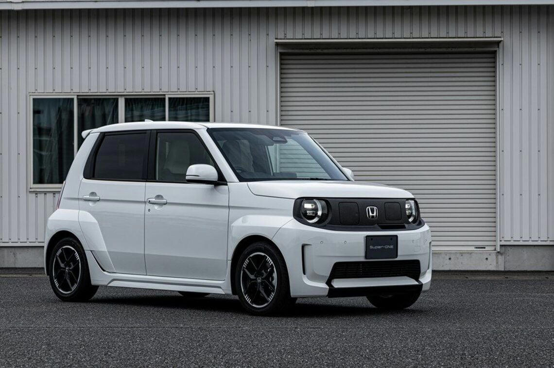 このタイミングでホンダがEVを発表した理由, ブリスターフェンダー採用の“やんちゃ”なスタイル, シティ・ターボⅡを想起させるインテリア, NORMALモードの走行性能, Super-ONEで追加されたBOOSTモード, 低重心化により安定感が増したハンドリング, ワクワクが詰まった新EVカテゴリーに期待