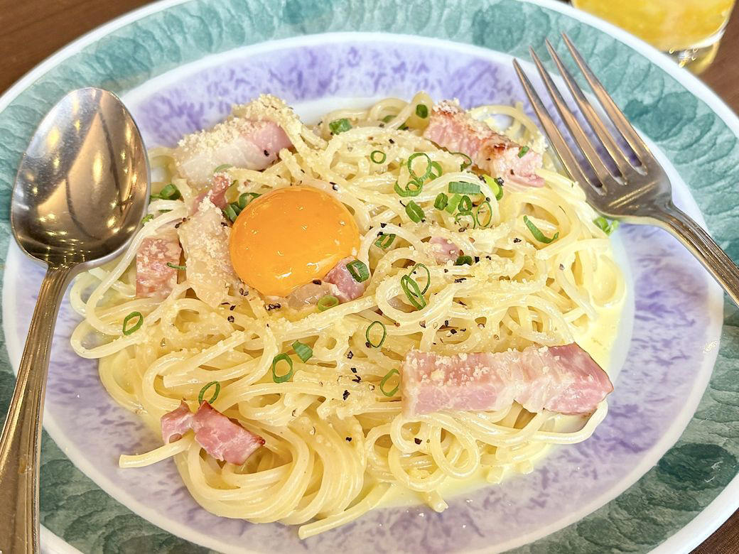 鎌倉パスタを運営する「サンマルクホールディングス」, 平日ランチなら、＋250円でパン食べ放題, 他チェーンとの比較で見えた特徴, サンマルクHDの、次の成長軸は「牛カツ専門店」