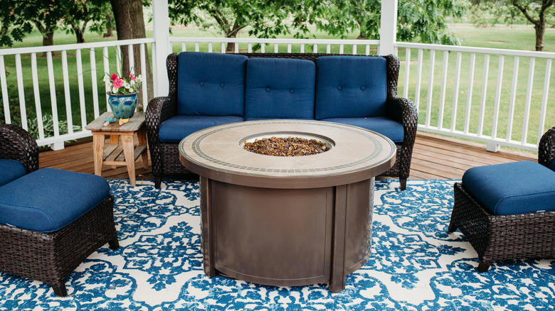 Pots and planters, Accent lighting, Ceiling fans, Statues and other outdoor decorations, Outdoor rugs, Hammocks, Outdoor chairs and benches, Tableware, Furniture for entertaining, Wind chimes, Fire pits and patio heaters