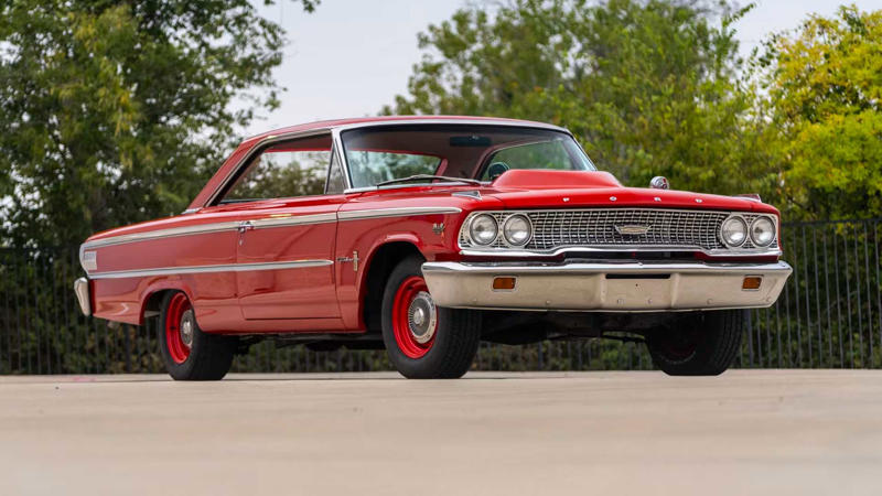 Several Full-Size Family Cars From The '60s Secretly Had Big-Block Power , The Chevy Biscayne 409 Is A Legendary Sleeper With A Racy Engine , The Biscayne 409 Is Becoming Very Valuable , Why Did These Family Cars Offer Racing Engines