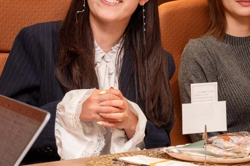 高年収の経営者、投資家が本音告白。「自由に働けるのに異性と出会えない」ワケ, 返信したくなる男性はここが違う！初回メッセージで見ているポイント, 理想は年収1200万円以上。恋人に求める200項目の条件リスト, 専業主婦は選ばない。自立した女性たちの「令和の結婚観」