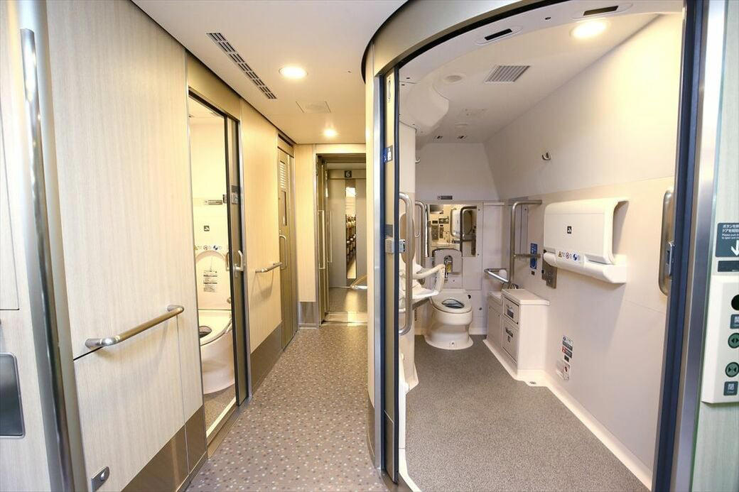 新幹線は「2両に1両はトイレ付き」, 「ミニ新幹線」はちょっと違う, 私鉄特急はトイレが少ない？, 観光特急は多く、通勤特急は少ない, トイレ数充実の近鉄特急