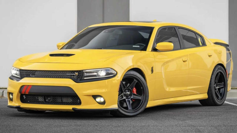2008-2010 Chrysler 300C SRT8 , 2012-2014 Dodge Charger SRT8 , 2016-2017 Dodge Charger R/T Scat Pack , 2009 Pontiac G8 GT , 2014-2017 Chevrolet SS , 2008-2014 Lexus IS F , 2010-2012 BMW 550i , 2008-2010 BMW E90 M3 Sedan , 2003-2006 Mercedes-Benz W211 E55 AMG , 2013-2014 Audi S8