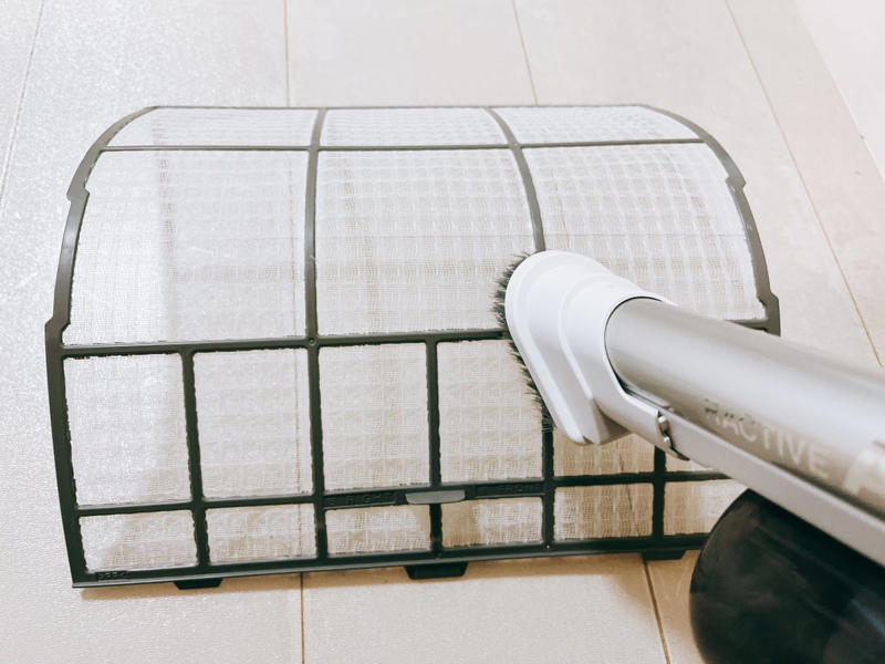 NGその1．エアフィルターのホコリを掃除機で吸い取って終わりにする, NGその2．洗ったエアフィルターを直射日光で乾かす, NGその3．フィルターが濡れたまま戻す, 間違ったお手入れ方法は避けて