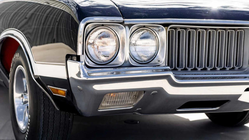 Fewer Than 100 Manual W-30 Convertibles: Why Scarcity Drives Six-Figure Prices , Oldsmobile Reduced Weight To Make The W-30 A Serious Threat , The W-30 Convertible Paired Brutish Force With Peak Luxury , It Had All The Performance Add-Ons Out Of The Gate , Auction Data Shows That Oldsmobile Is Still A Force To Reckon With