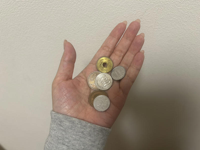 1. セールや送料無料など「安さ」を理由に買うのをやめる, 2. 買う前に一晩寝かせる, 3. SNSを見て流行に流されるのをやめる, 4.「ちょっとだけ」のコンビニ・自販機利用をやめる, 5. 回数を決めずに外食やデリバリーを利用するのをやめる