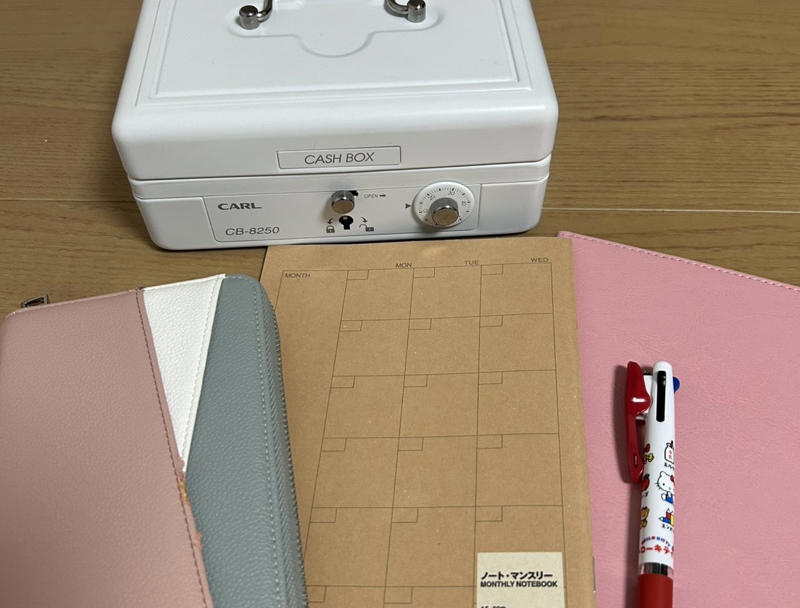 1. セールや送料無料など「安さ」を理由に買うのをやめる, 2. 買う前に一晩寝かせる, 3. SNSを見て流行に流されるのをやめる, 4.「ちょっとだけ」のコンビニ・自販機利用をやめる, 5. 回数を決めずに外食やデリバリーを利用するのをやめる