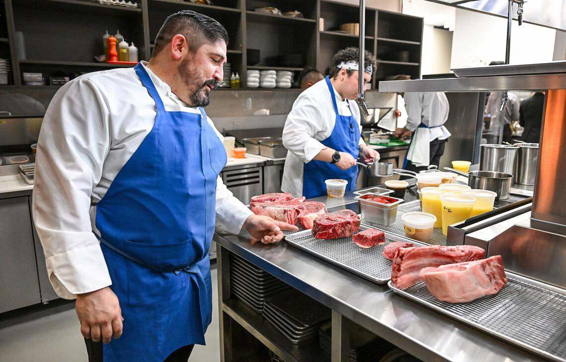 How to pronounce Bulle, The menu, The Chef, Can Fresno support such a high-end restaurant?