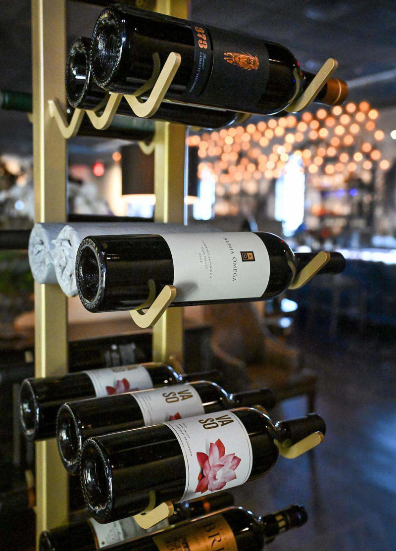 How to pronounce Bulle, The menu, The Chef, Can Fresno support such a high-end restaurant?