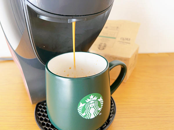 おうちで“スタバ体験”がかなうセットとは？, ボタンひとつでおいしい！マシンの実力, “ちょっとした贅沢”が日常に, 日常を少し底上げする相棒的なアイテム