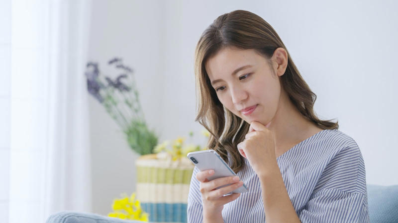1. 予定のすき間に自分時間を詰め込んでいる, 2. 自分時間を「余った時間」でしか取っていない, 3. 限界まで頑張ってからやっと休んでいる, 4. 自分時間にも「ちゃんとしなきゃ」と思っている, 5. 人に気を遣いながら自分時間を過ごしている, 6.「こうあるべき」で自分時間の取り方を決めている, 7. 自分時間のあと、すぐに忙しい現実に戻っている