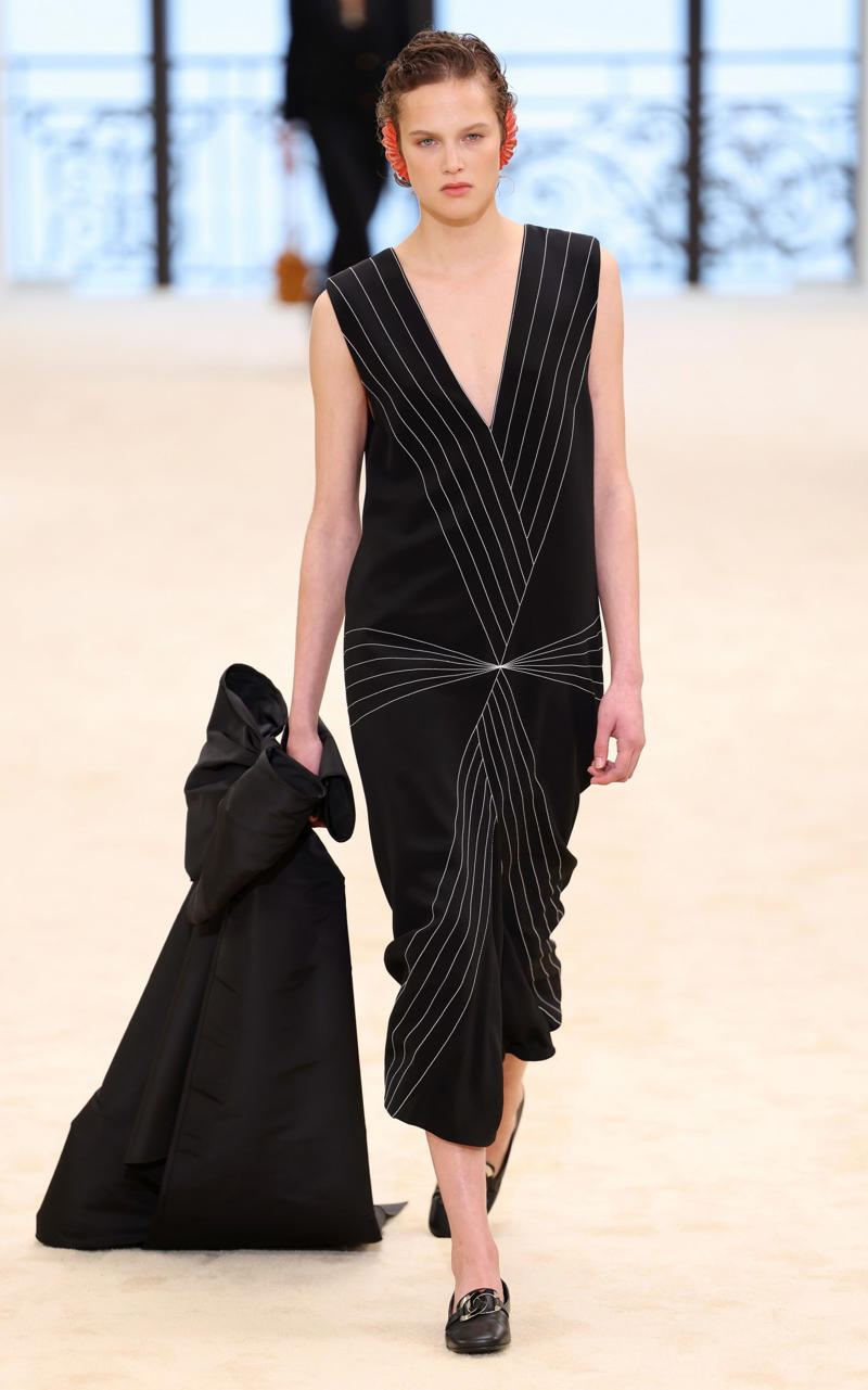 Noor Khan walks the runway during the Chanel Cruise 2026/27 on April 28, 2026 in Biarritz, France.